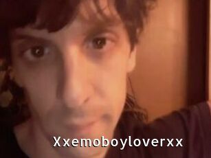 Xxemoboyloverxx